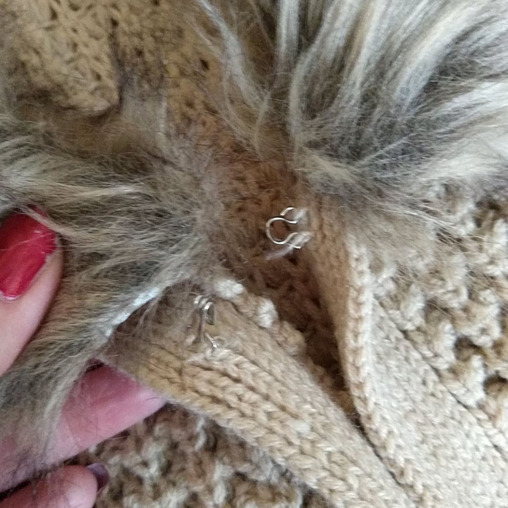 EUC faux fur neck cardigan - Picture 4 of 6